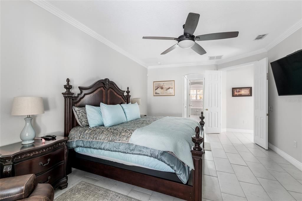 待售: $565,000 (4 贝兹, 3 浴室, 2724 平方英尺)