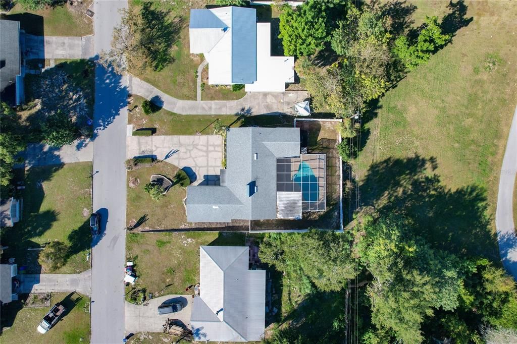 合同活跃: $329,900 (4 贝兹, 2 浴室, 1938 平方英尺)