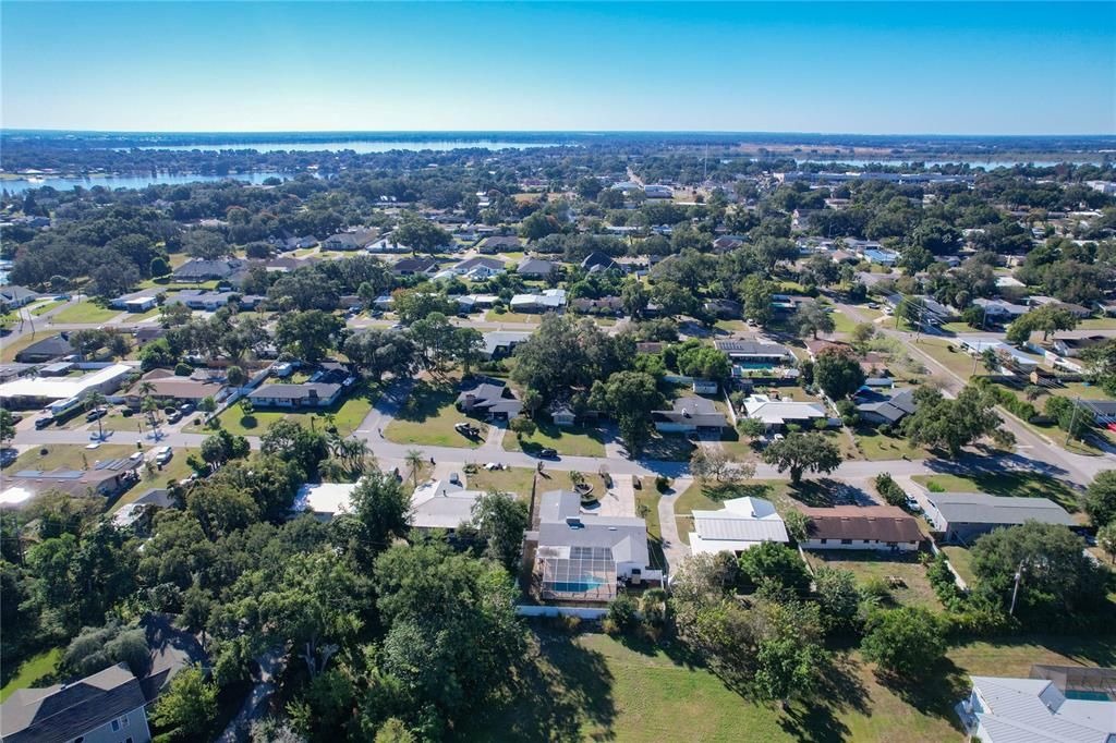 合同活跃: $329,900 (4 贝兹, 2 浴室, 1938 平方英尺)