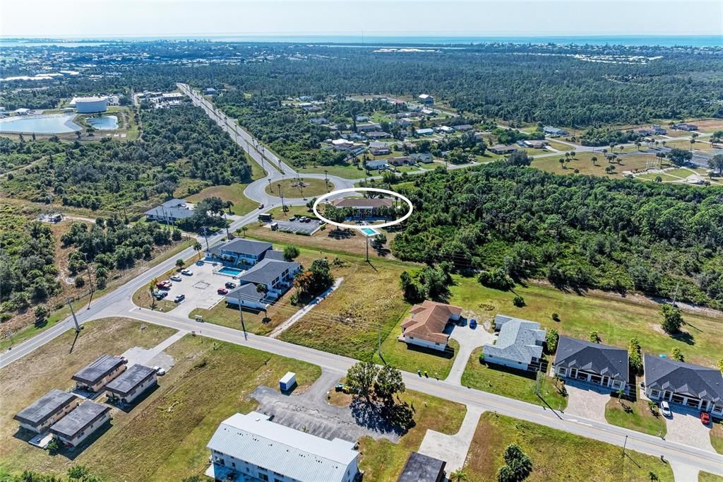 For Sale: $105,000 (2 beds, 2 baths, 993 Square Feet)