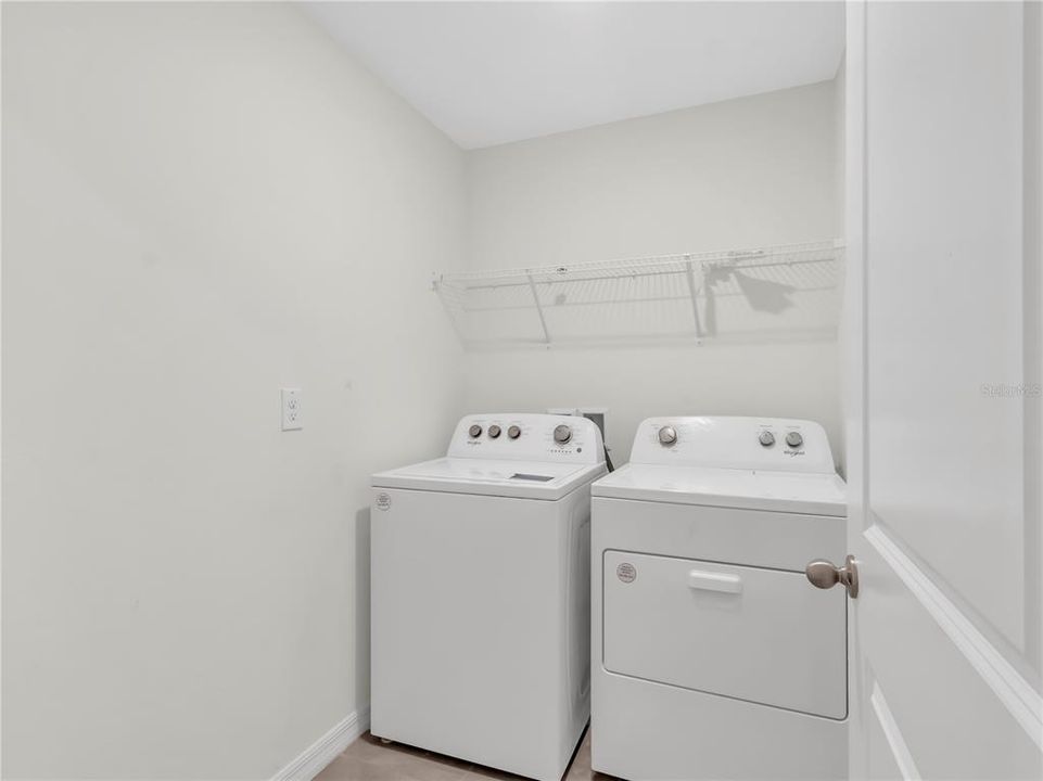 出租: $2,150 (3 贝兹, 2 浴室, 1961 平方英尺)