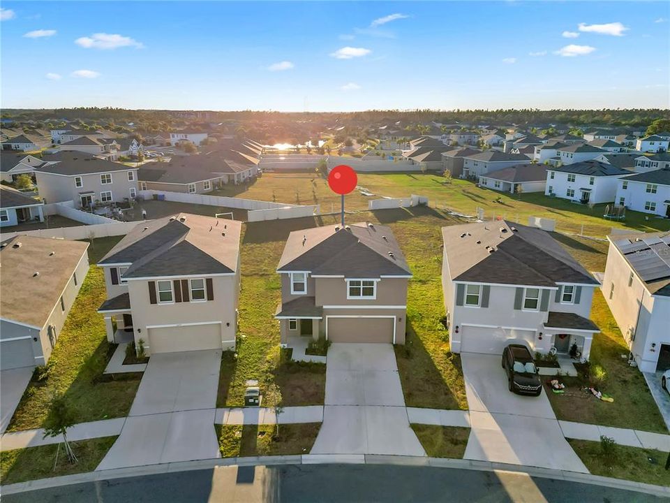 出租: $2,150 (3 贝兹, 2 浴室, 1961 平方英尺)