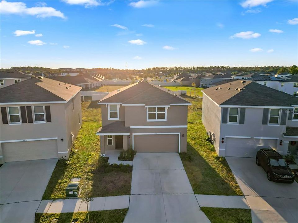 出租: $2,150 (3 贝兹, 2 浴室, 1961 平方英尺)