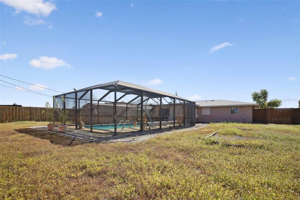 На продажу: $219,000 (2 спален, 2 ванн, 1189 Квадратных фут)