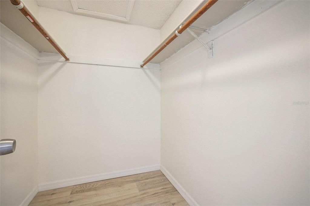 На продажу: $219,000 (2 спален, 2 ванн, 1189 Квадратных фут)