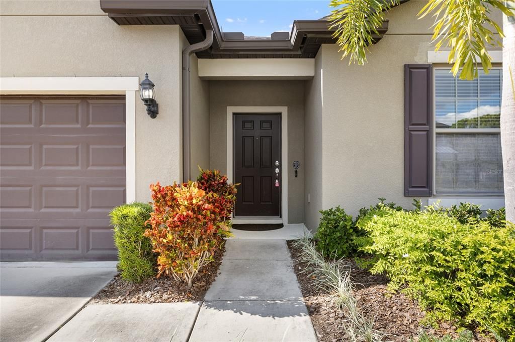 Active With Contract: $387,500 (4 beds, 2 baths, 2164 Square Feet)