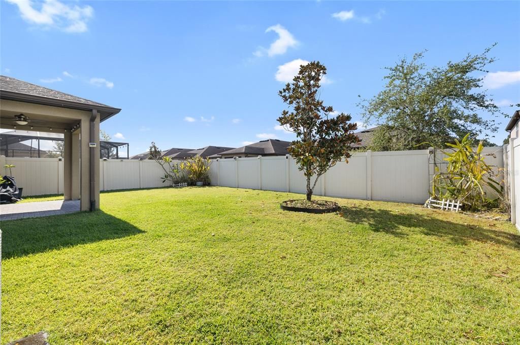 Active With Contract: $387,500 (4 beds, 2 baths, 2164 Square Feet)