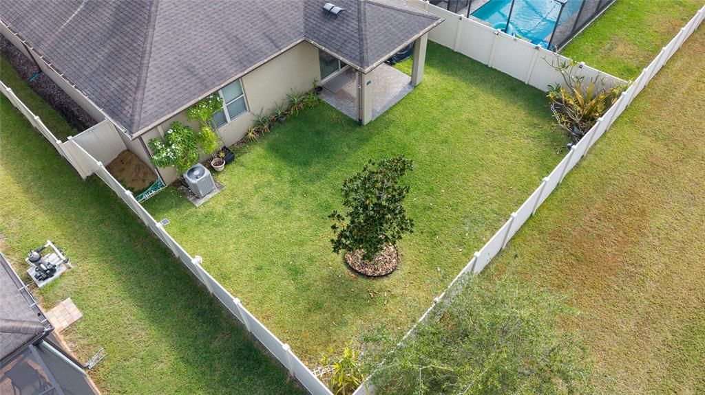 Active With Contract: $387,500 (4 beds, 2 baths, 2164 Square Feet)