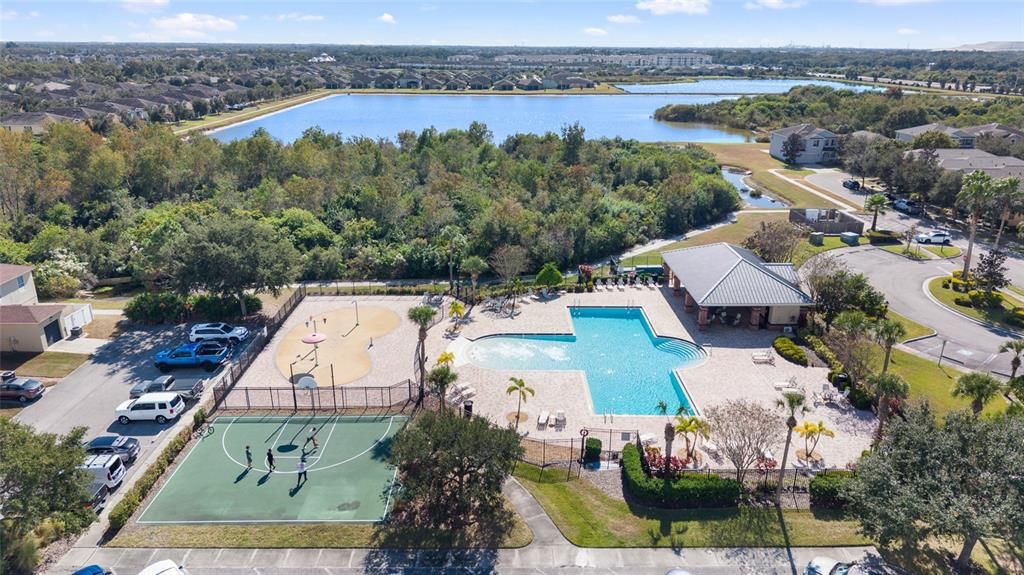 Active With Contract: $387,500 (4 beds, 2 baths, 2164 Square Feet)