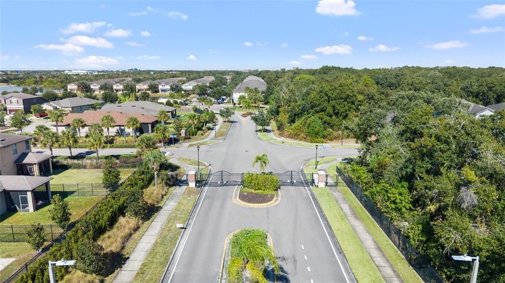 Active With Contract: $387,500 (4 beds, 2 baths, 2164 Square Feet)
