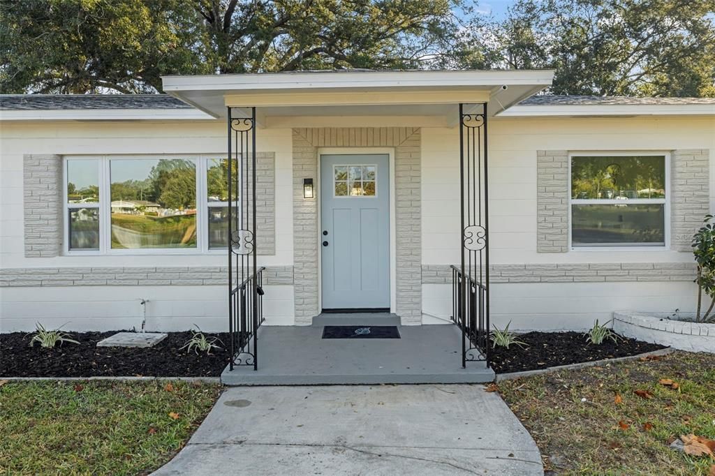 Active With Contract: $520,000 (2 beds, 2 baths, 1029 Square Feet)