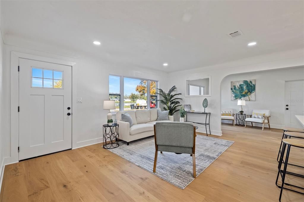 Active With Contract: $520,000 (2 beds, 2 baths, 1029 Square Feet)