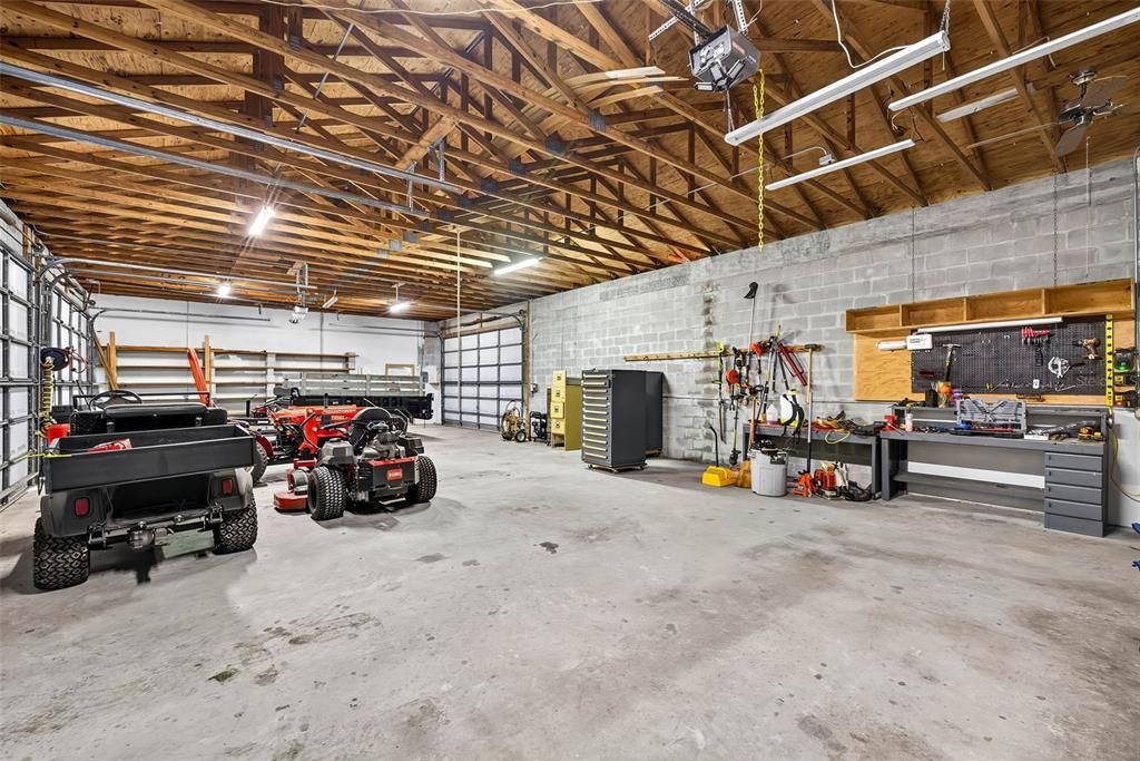 For Sale: $1,425,000 (6 beds, 4 baths, 5032 Square Feet)