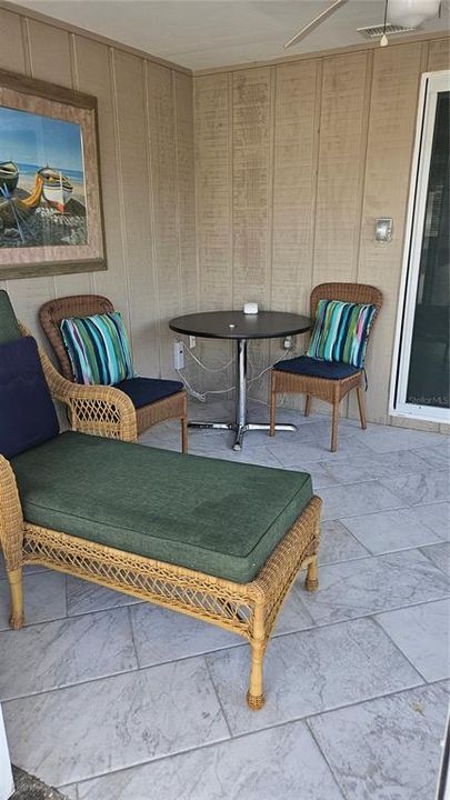 待售: $925,000 (4 贝兹, 3 浴室, 1584 平方英尺)