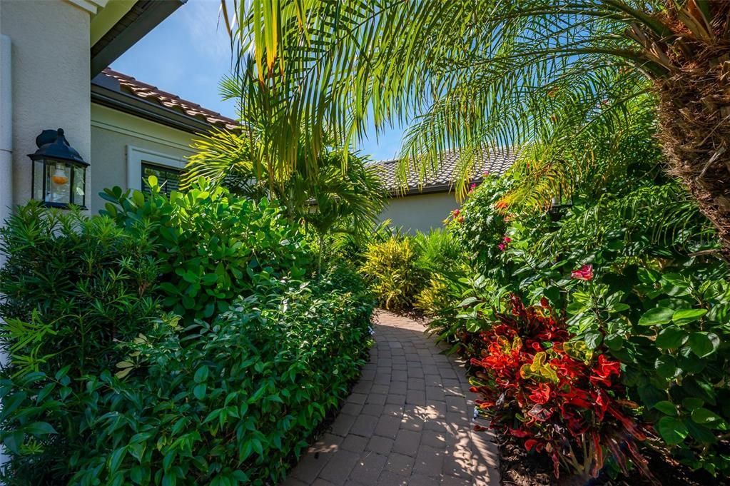 待售: $775,000 (3 贝兹, 2 浴室, 1918 平方英尺)