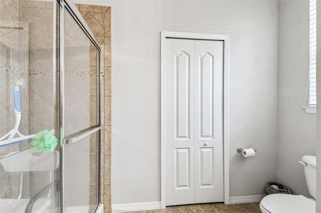 待售: $319,900 (3 贝兹, 2 浴室, 1558 平方英尺)