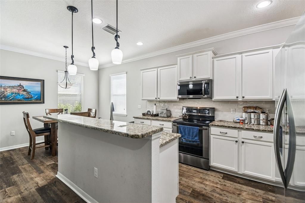 待售: $319,900 (3 贝兹, 2 浴室, 1558 平方英尺)