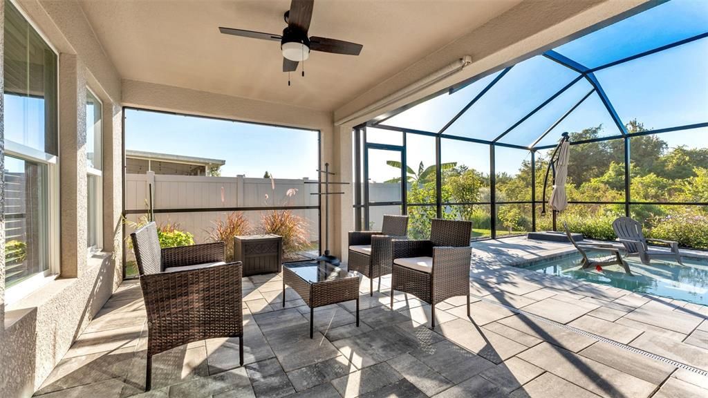 На продажу: $429,000 (4 спален, 2 ванн, 1854 Квадратных фут)