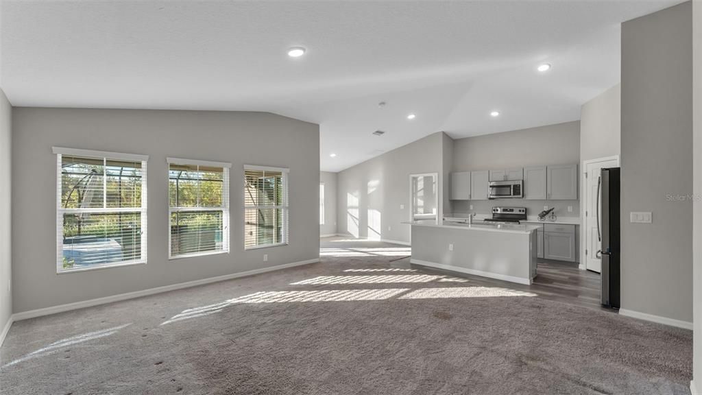 На продажу: $429,000 (4 спален, 2 ванн, 1854 Квадратных фут)