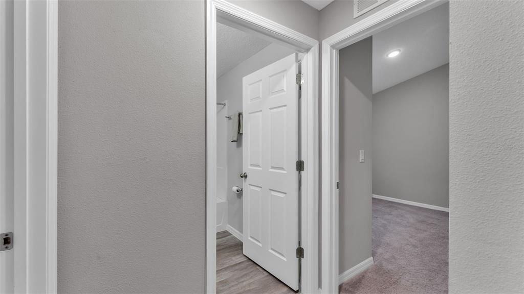 На продажу: $429,000 (4 спален, 2 ванн, 1854 Квадратных фут)