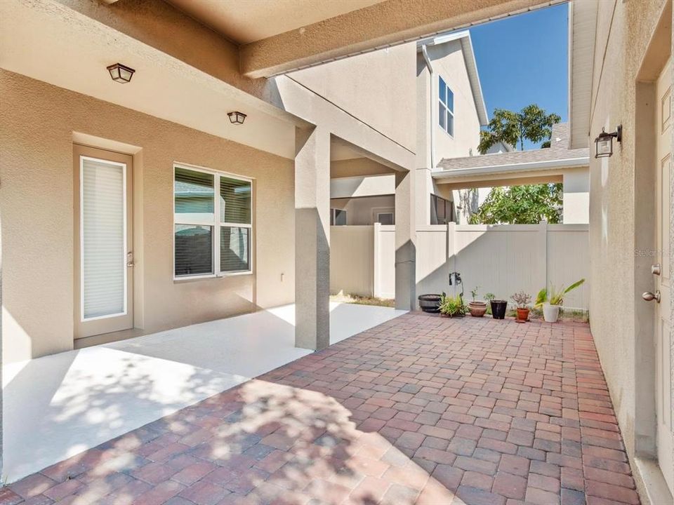 For Sale: $520,000 (3 beds, 2 baths, 2032 Square Feet)