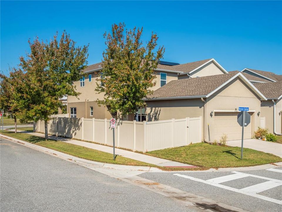 For Sale: $520,000 (3 beds, 2 baths, 2032 Square Feet)