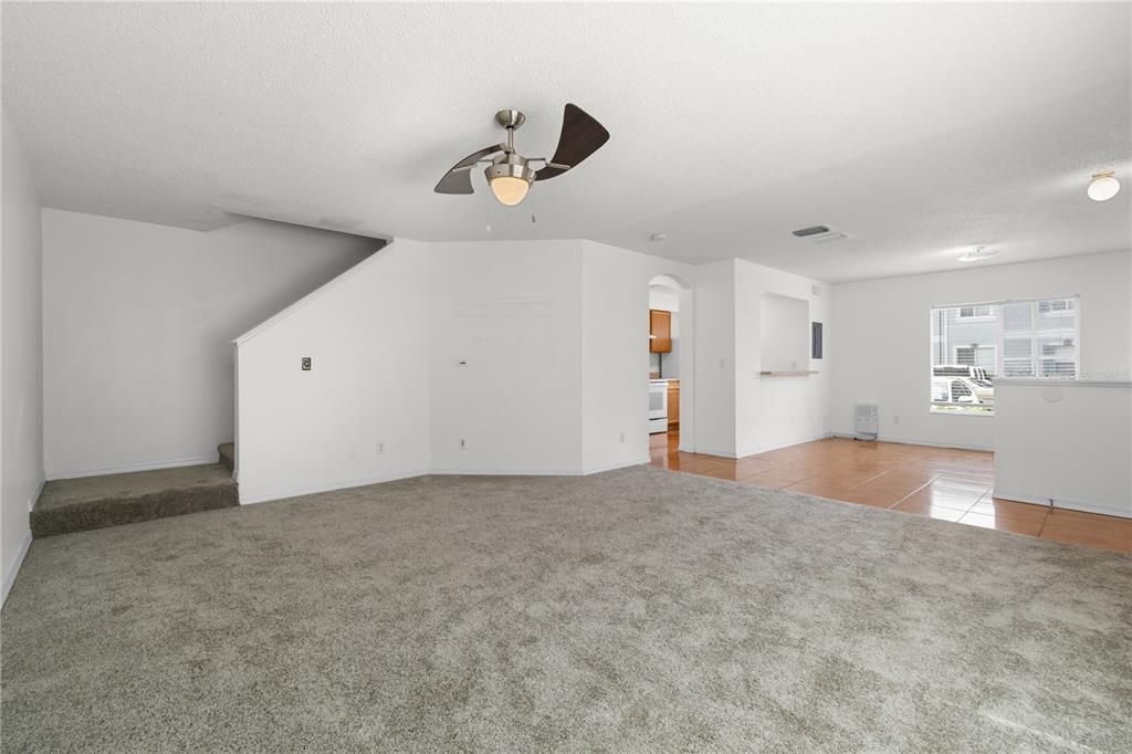 En Renta: $1,750 (3 camas, 2 baños, 1364 Pies cuadrados)