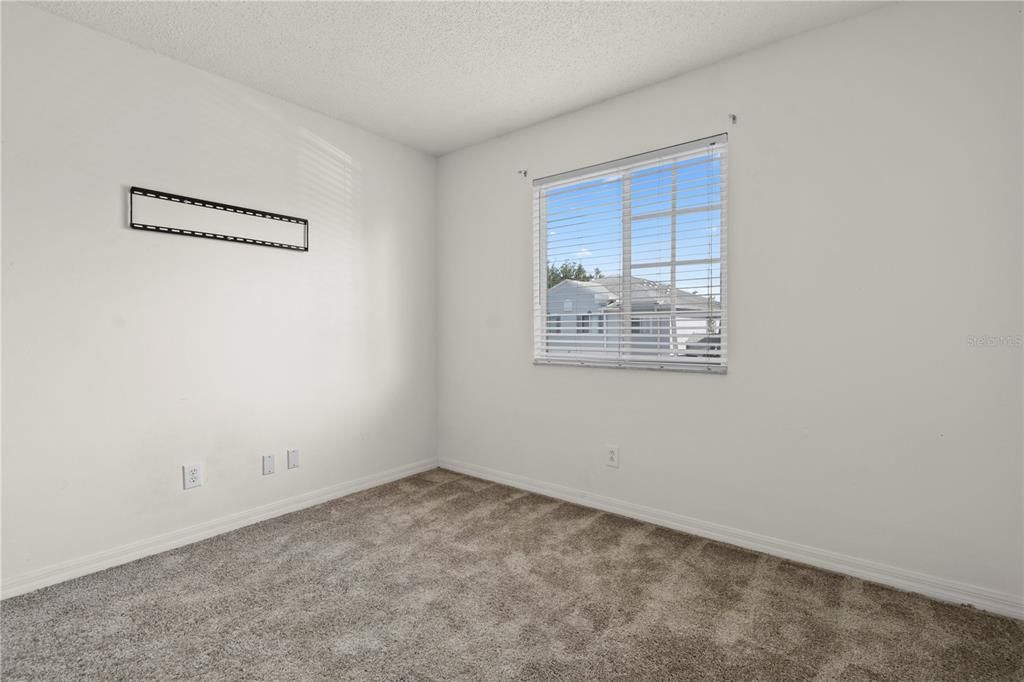 En Renta: $1,750 (3 camas, 2 baños, 1364 Pies cuadrados)