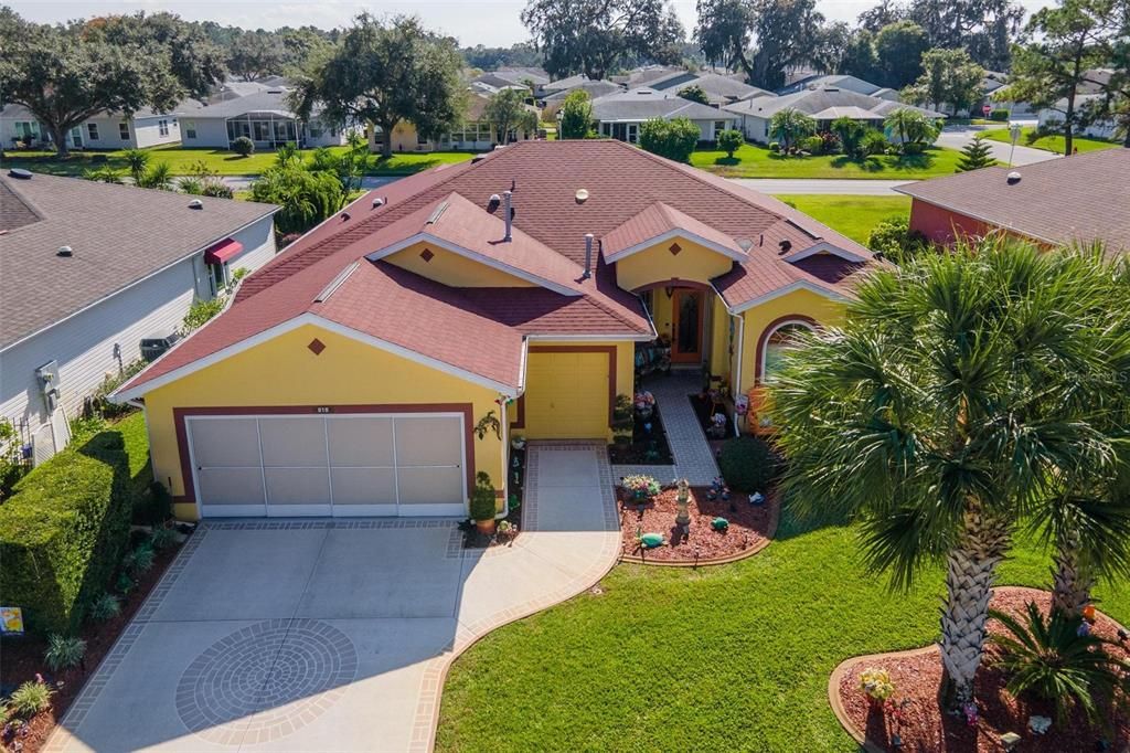 En Venta: $349,900 (3 camas, 2 baños, 2111 Pies cuadrados)