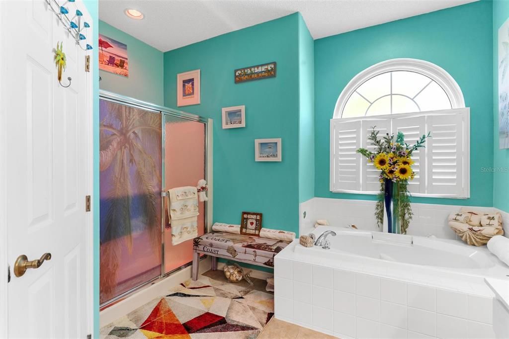 En Venta: $349,900 (3 camas, 2 baños, 2111 Pies cuadrados)