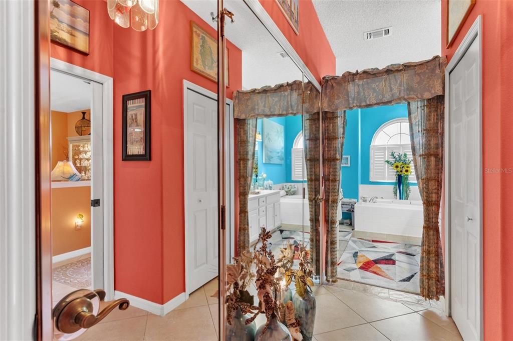 En Venta: $349,900 (3 camas, 2 baños, 2111 Pies cuadrados)