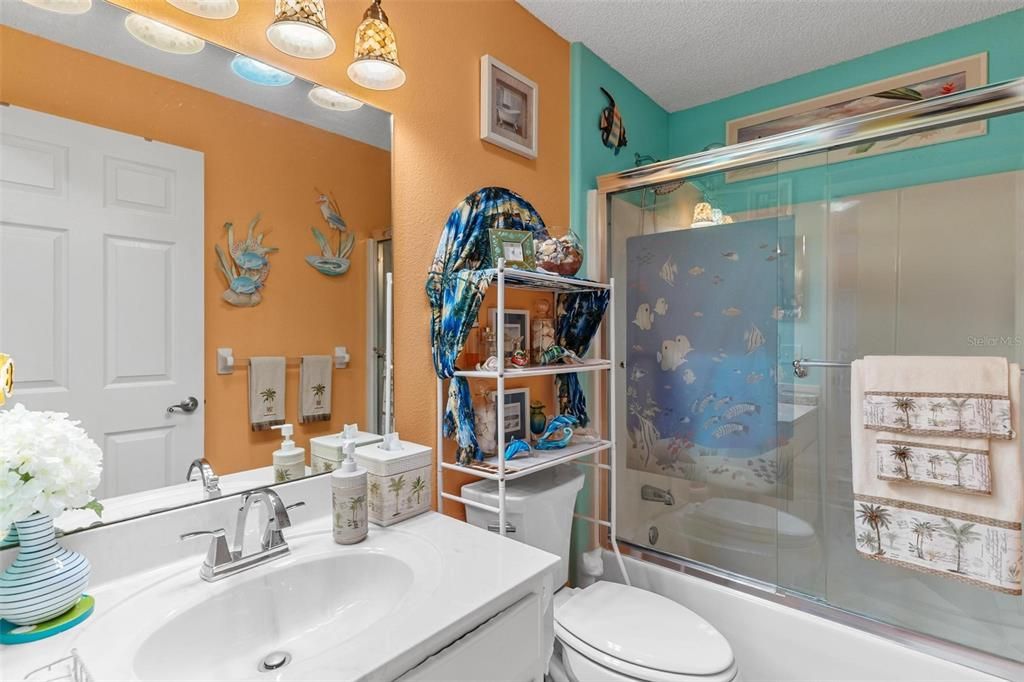 En Venta: $349,900 (3 camas, 2 baños, 2111 Pies cuadrados)