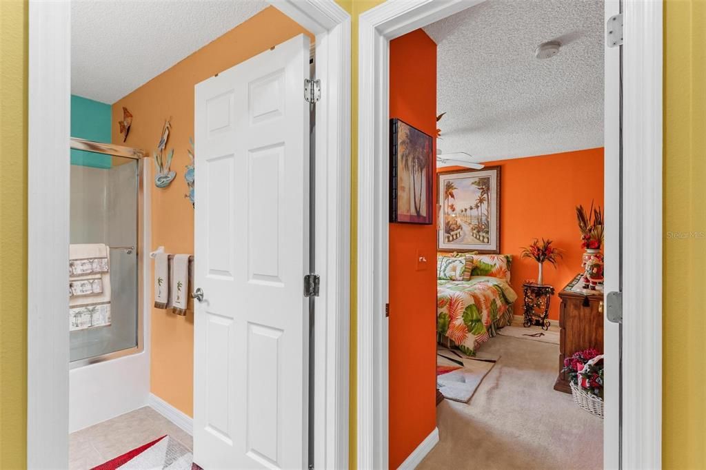 En Venta: $349,900 (3 camas, 2 baños, 2111 Pies cuadrados)