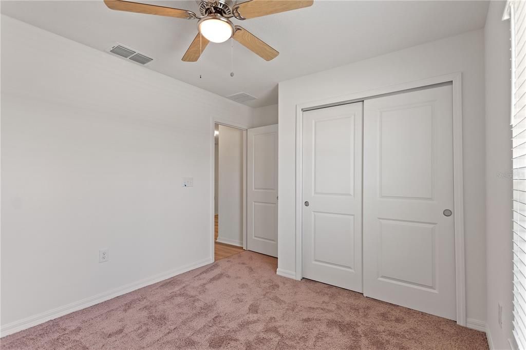 For Rent: $1,895 (4 beds, 2 baths, 1707 Square Feet)