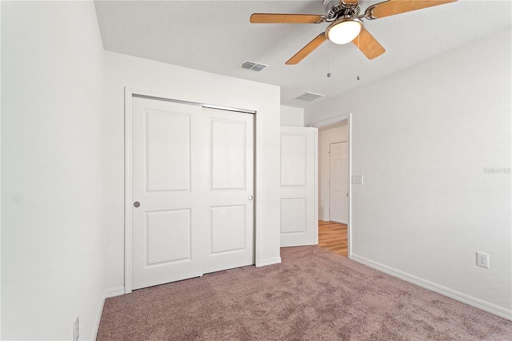 For Rent: $1,895 (4 beds, 2 baths, 1707 Square Feet)