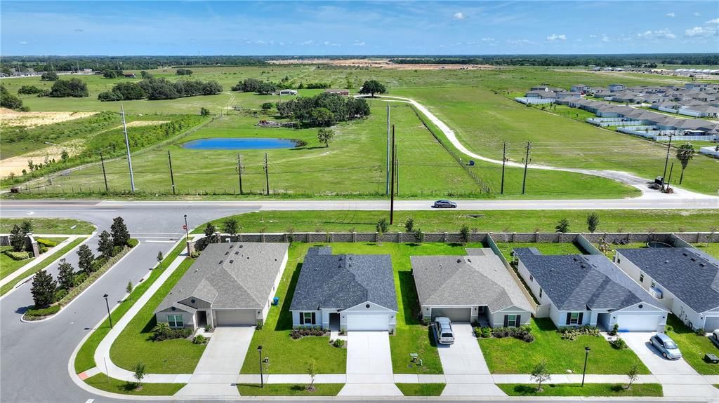 For Rent: $1,895 (4 beds, 2 baths, 1707 Square Feet)