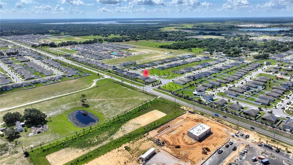 For Rent: $1,895 (4 beds, 2 baths, 1707 Square Feet)