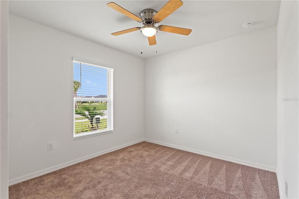 For Rent: $1,895 (4 beds, 2 baths, 1707 Square Feet)