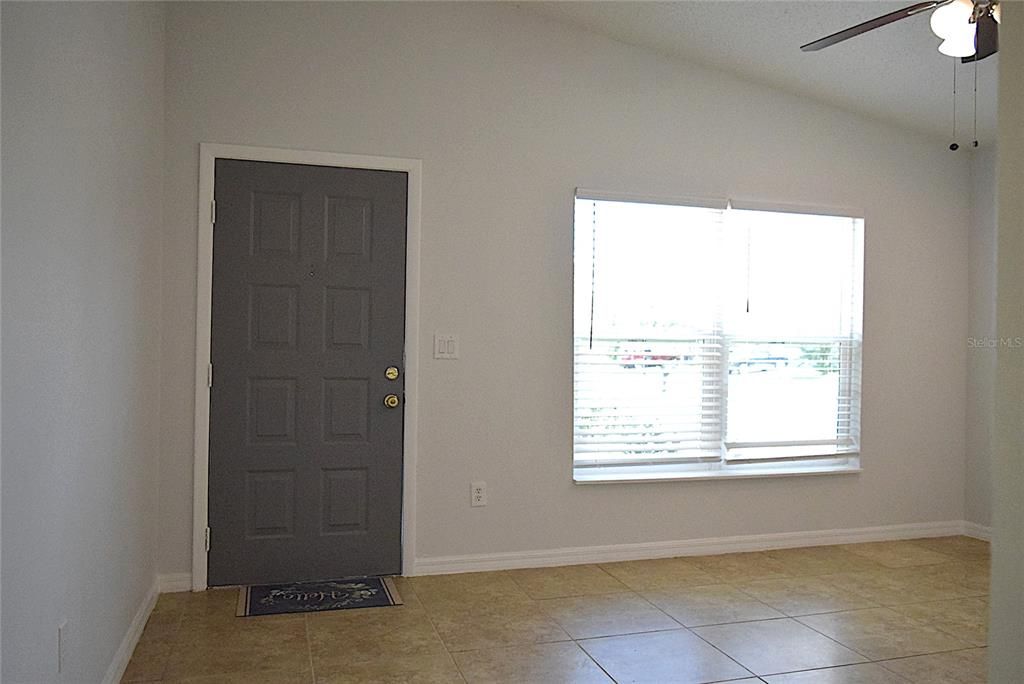 En Renta: $1,850 (3 camas, 1 baños, 1023 Pies cuadrados)