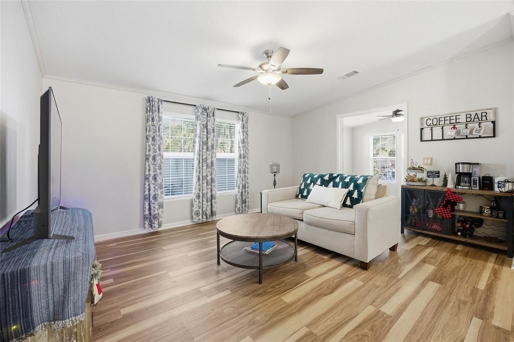 En Venta: $229,900 (2 camas, 2 baños, 1080 Pies cuadrados)