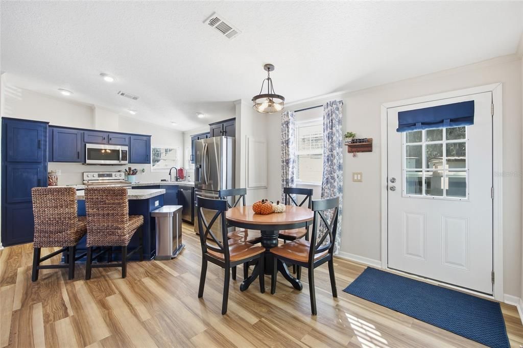 En Venta: $229,900 (2 camas, 2 baños, 1080 Pies cuadrados)