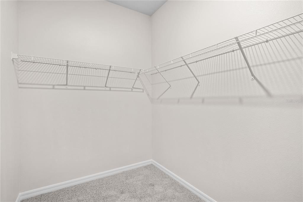 For Sale: $345,000 (3 beds, 2 baths, 1643 Square Feet)