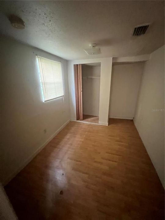 Active With Contract: $165,000 (4 beds, 2 baths, 970 Square Feet)