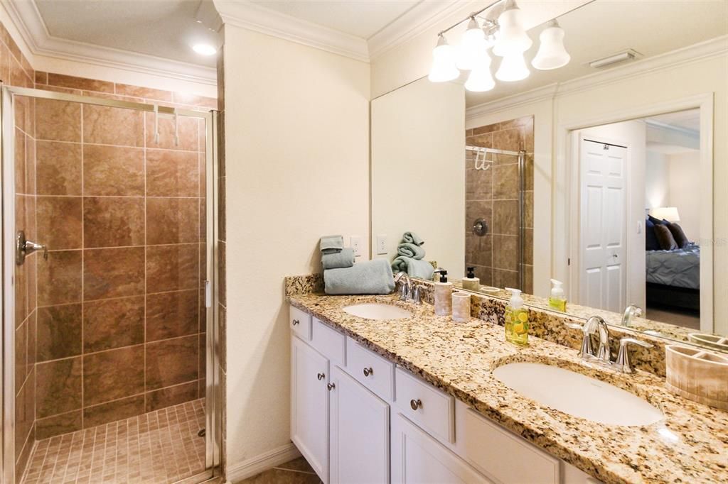 For Rent: $4,000 (2 beds, 2 baths, 1329 Square Feet)