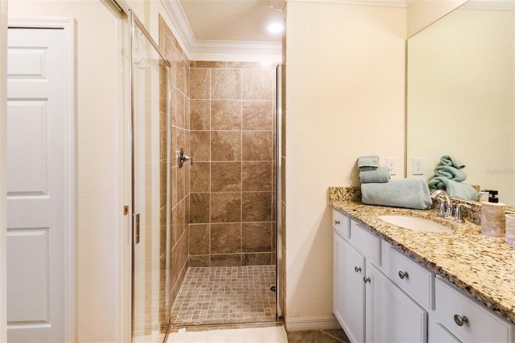 For Rent: $4,000 (2 beds, 2 baths, 1329 Square Feet)