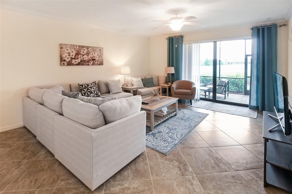 For Rent: $4,000 (2 beds, 2 baths, 1329 Square Feet)