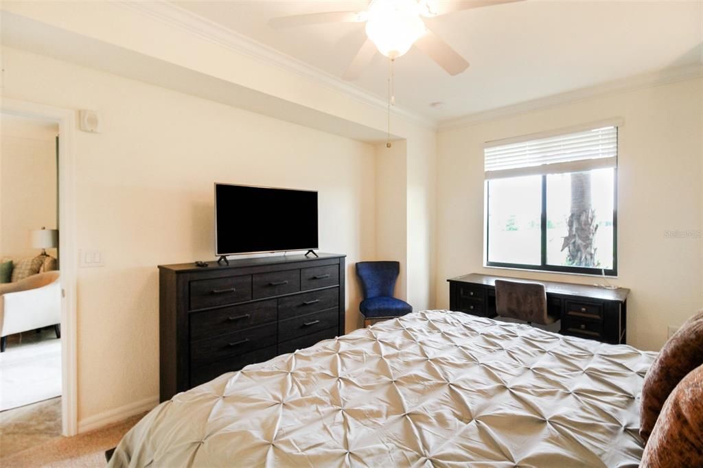 For Rent: $4,000 (2 beds, 2 baths, 1329 Square Feet)