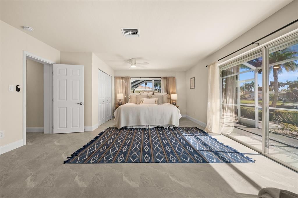 For Sale: $649,900 (3 beds, 2 baths, 2530 Square Feet)