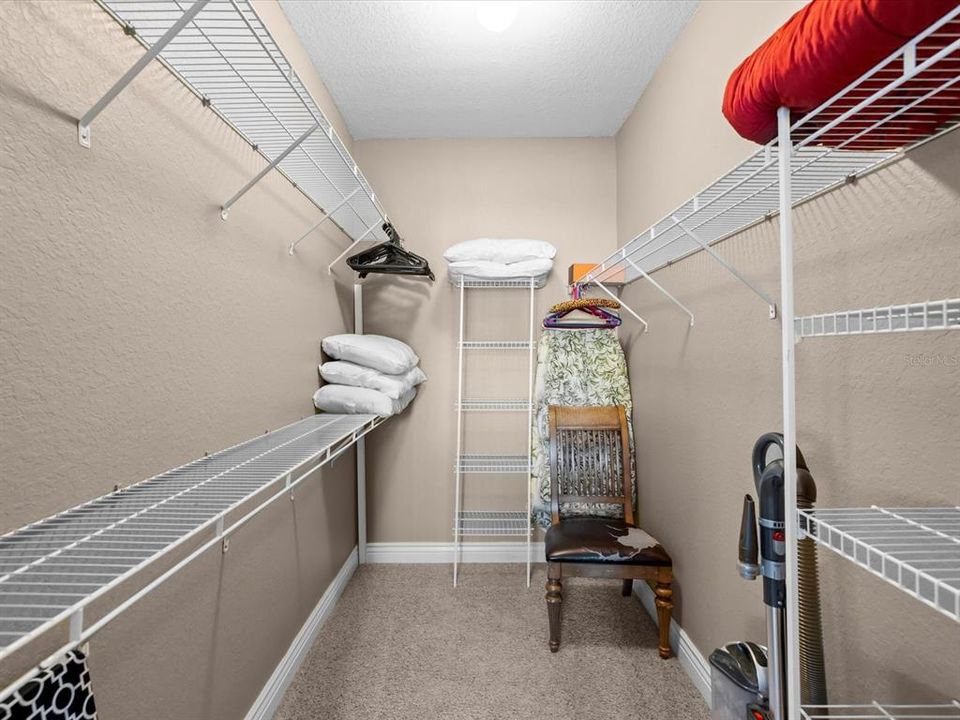 待售: $259,900 (2 贝兹, 2 浴室, 1230 平方英尺)