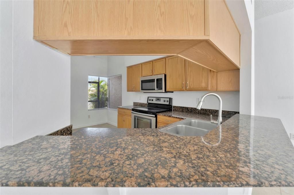 For Rent: $2,400 (4 beds, 2 baths, 1544 Square Feet)